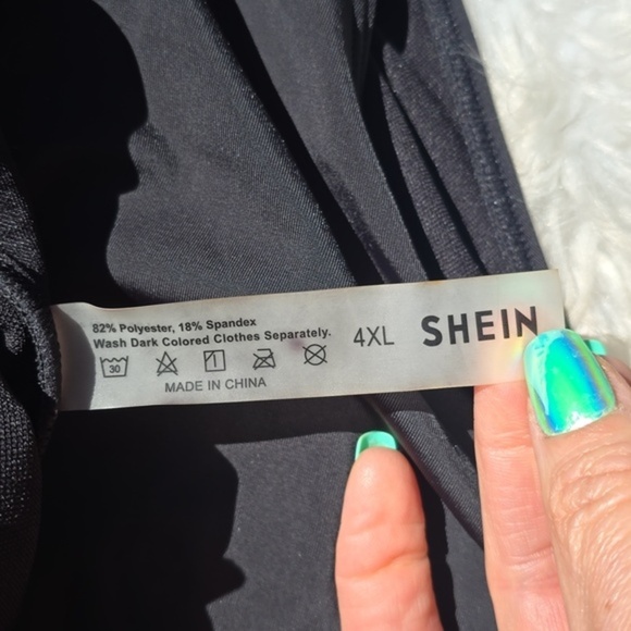 Shein Vacay ruffle Plus Size Black Bikini 4xl 24 NEW - Picture 10 of 12